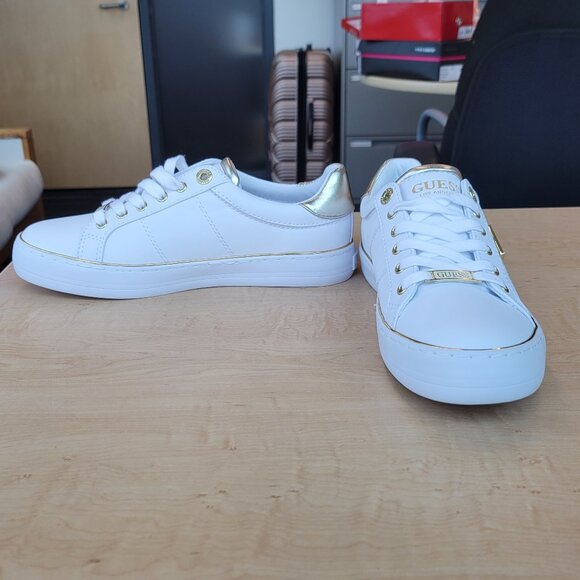 NWOT Guess Gaia White Sneakers - Picture 2 of 7